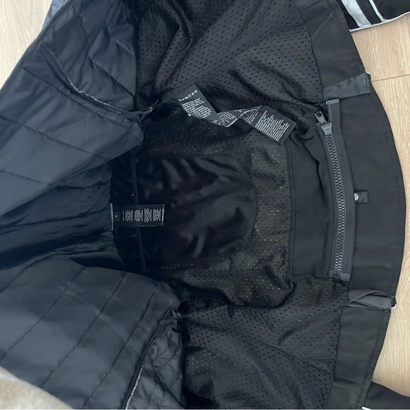 Harley Davidson Riding Jacket - Picture 8 of 8